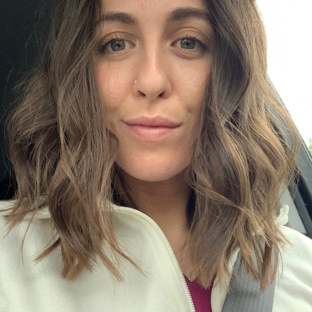 Meet your Posher, Emily